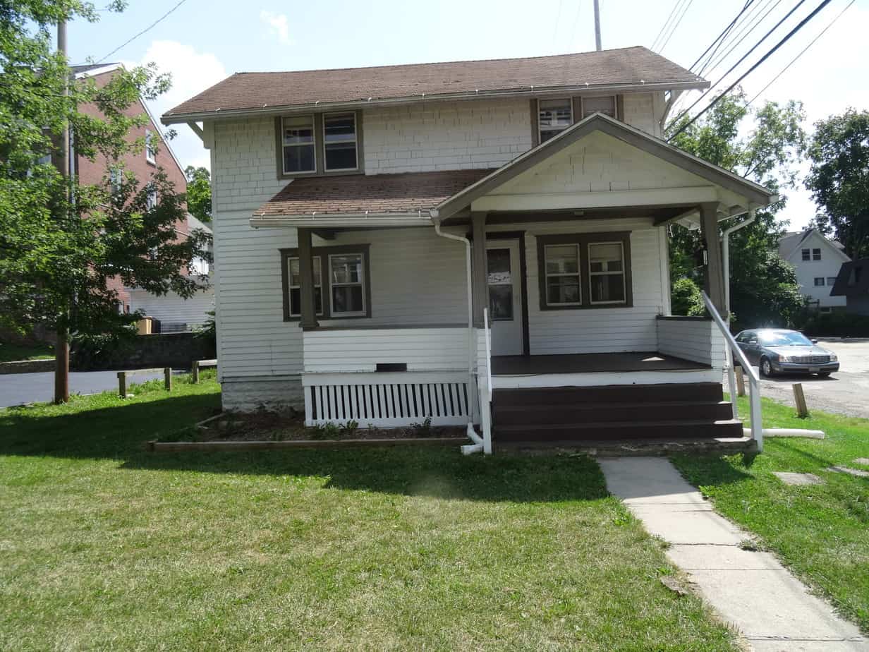 117 Oakhill Ave, East Lansing with Big Front Porch, New Hardwood