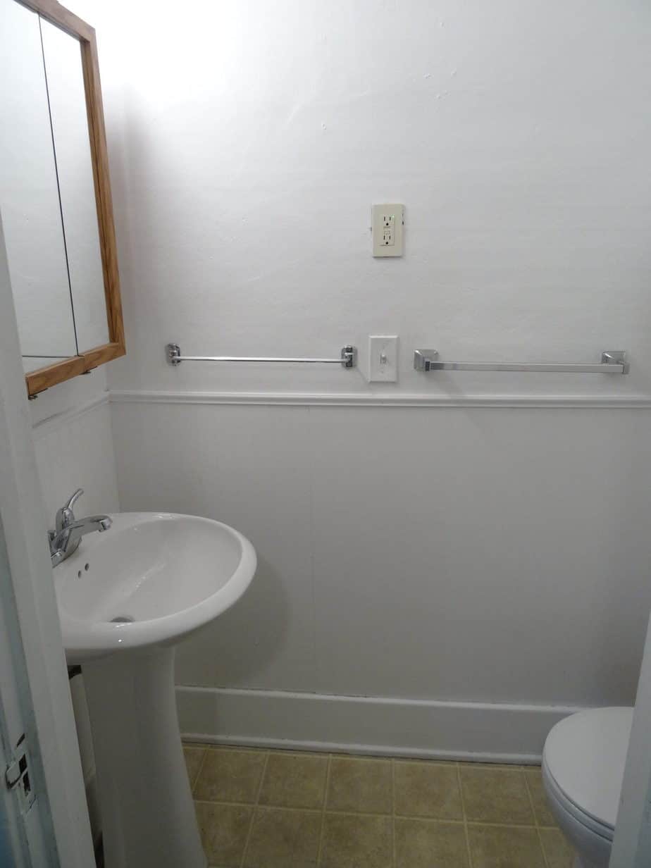 421 Charles St, East Lansing GREAT LOCATION and BACK YARD SRP Management